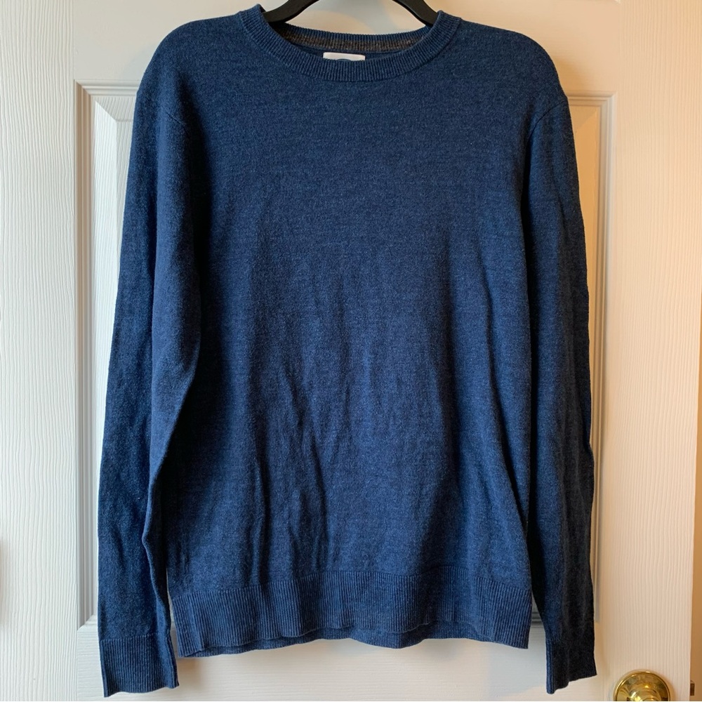 Old Navy blue sweater size small